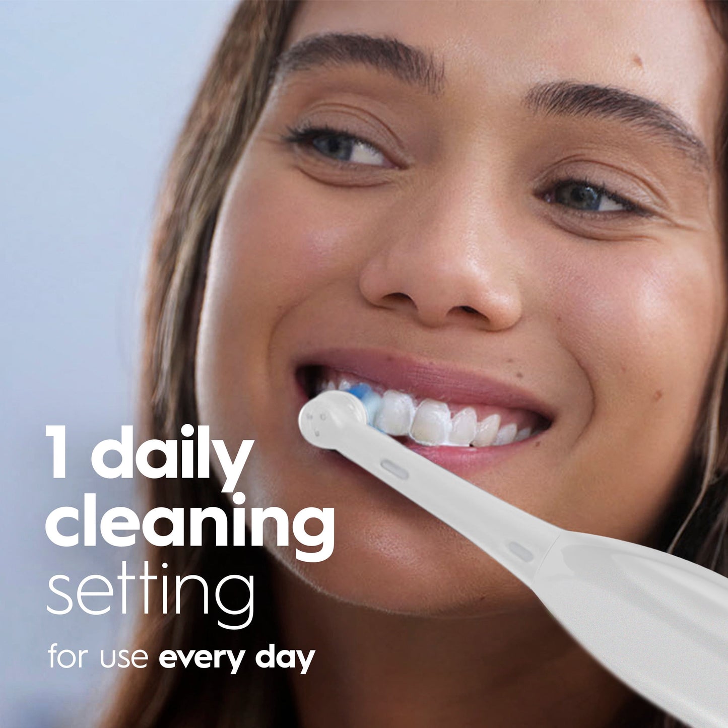 Oral-B Toothbrush, Easy Clean Compact Head Battery Powered Electric Toothbrush, White, for Adults and Children 3+