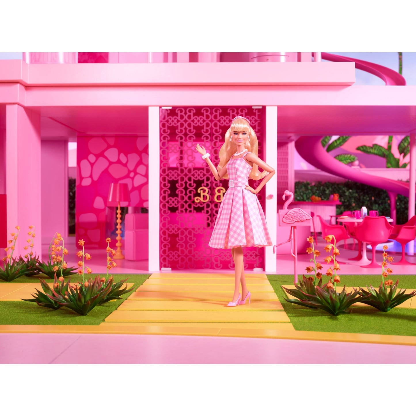 Barbie The Movie Collectible Doll, Margot Robbie as Barbie in Pink Gingham Dress, Toy for 3 Years and Up